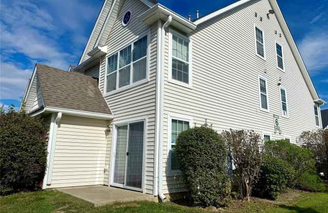 181 Ruth Court - 181 Ruth Court, Middletown, NY 10940