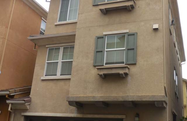 **SPECIAL! One Month Free!** - Spacious Madison Townhome Near Travis AFB with Solar & Garage photos photos
