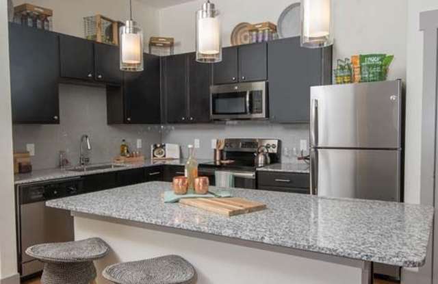 8002 US 290 West 158485 Gallery 4