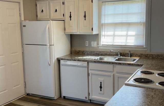 Available Now!!  Walking Distance to Downtown Bessemer City Gallery 3