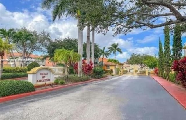 7773 SW 94th Ln - 7773 Southwest 94th Lane, Kendall, FL 33156