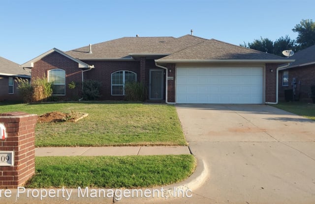 1109 Eagle Cliff Dr - 1109 Eagle Cliff Drive, Norman, OK 73072
