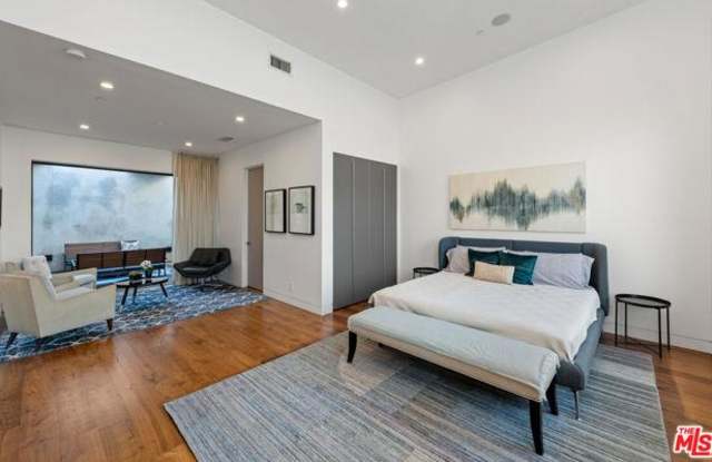 623 North Edinburgh Avenue - 623 North Edinburgh Avenue, Los Angeles, CA 90048