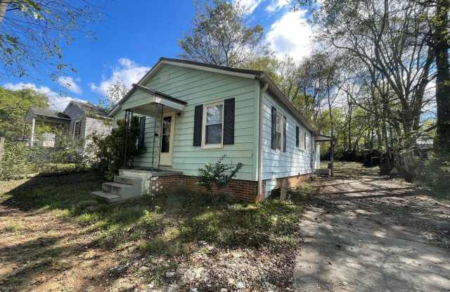 3bd 1b house! Right off 20th St. photos photos