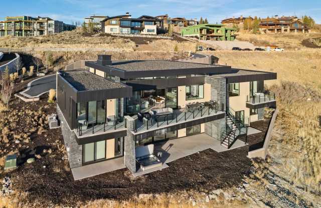 3404 E Wapiti Canyon Road Gallery 2