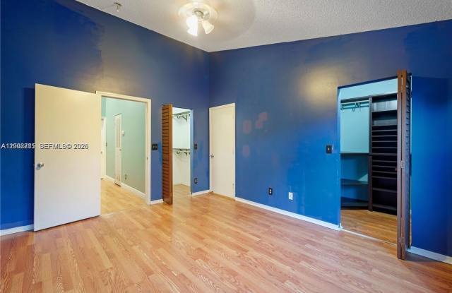 12111 SW 5th Ct photos photos