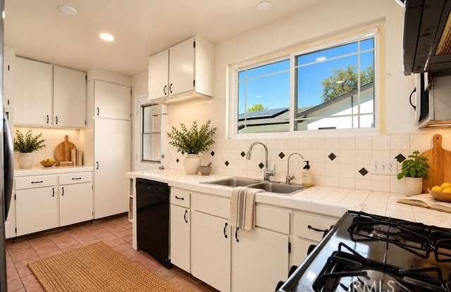 6162 Peterson Avenue Gallery 4