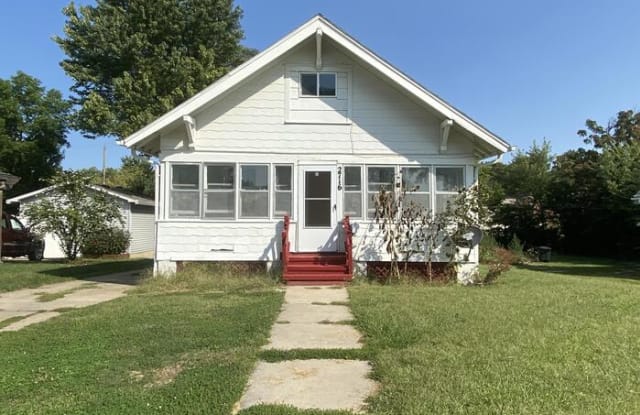 2716 Laurel Avenue - 2716 Laurel Avenue, Omaha, NE 68111
