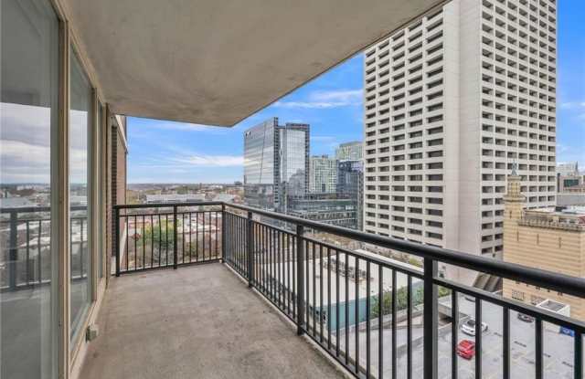 620 Peachtree Street NE unit: 1413 photos photos