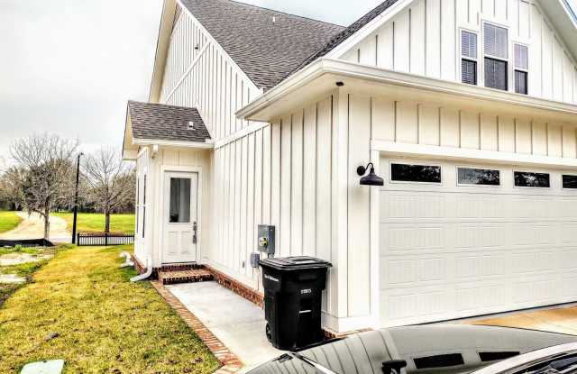 Great Carriage House in Southwood photos photos