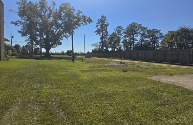 10384 Pierce Creek Road - 10384 Pierce Creek Road, Mobile County, AL 36608