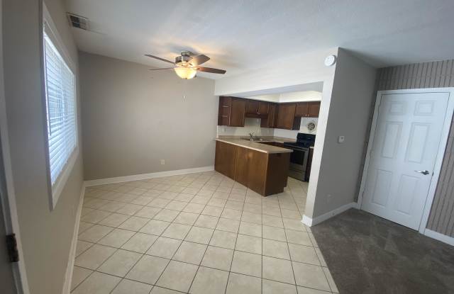 614 Ansborough Avenue - 6 photos photos