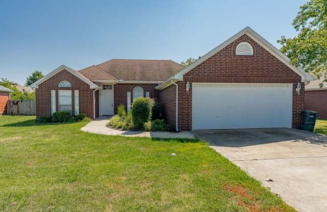 3 Bedroom 2 Bath Beautiful West Fayetteville home!! Great Location, Great yard!! photos photos