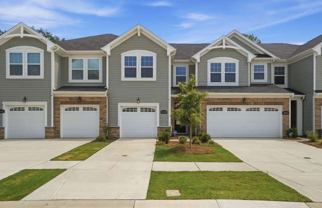 Stylish & Spacious Townhome in Steele Creek photos photos