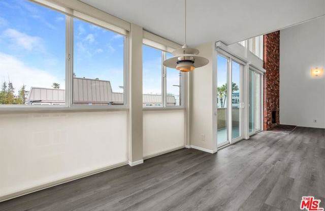 30 Driftwood Street photos photos