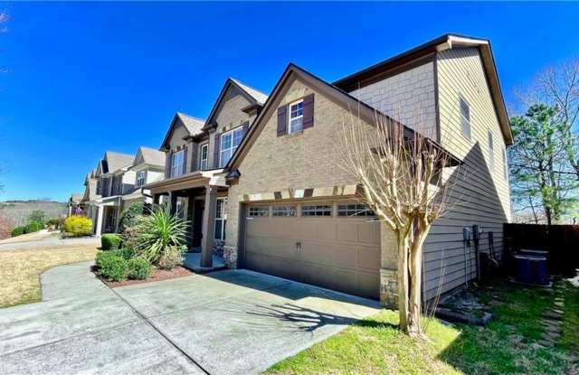 1015 Crescent Ridge Drive Gallery 3