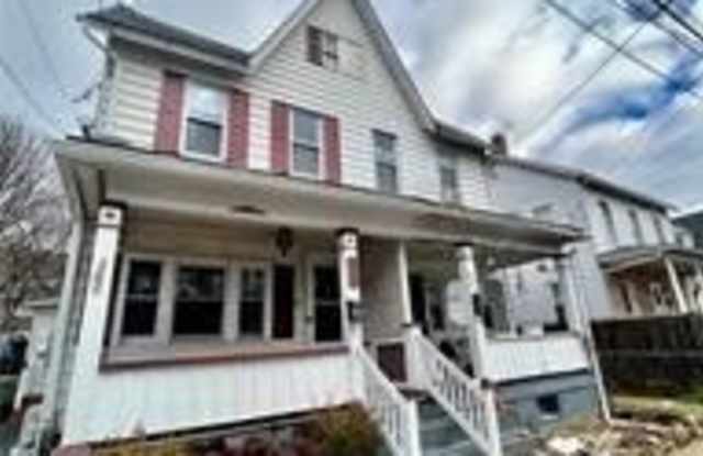 609 Pen Argyl Street photos photos
