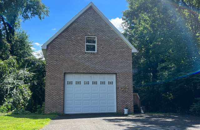 1 Bedroom Apartment above Garage - off Route 19 - Available 8/7/25! - 2125 Circle Drive, Monongalia County, WV 26505