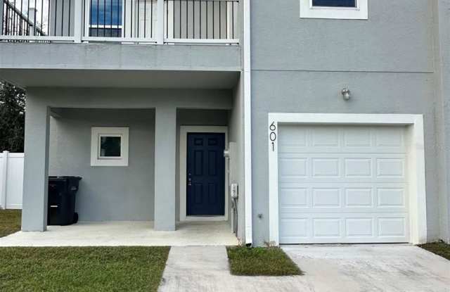 601 LAKE SHORE PARKWAY photos photos