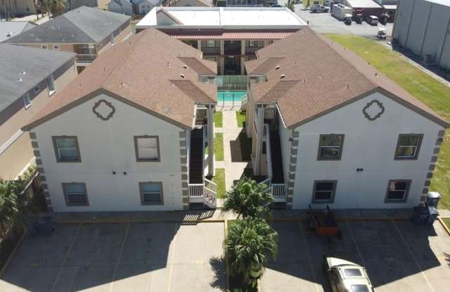 107 Bahama St. photos photos