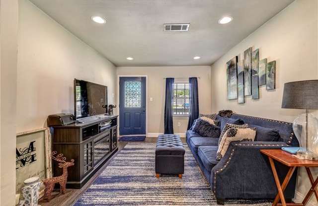 222 Larry Drive Gallery 2