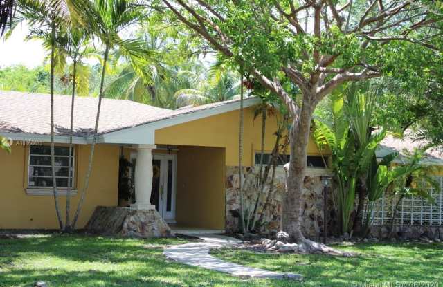 15200 SW 72nd Ct Gallery 3