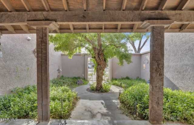 4945 VISTA GRANDE Circle Gallery 4