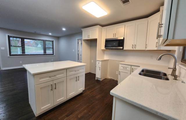 1858 Glen Echo Drive Gallery 4