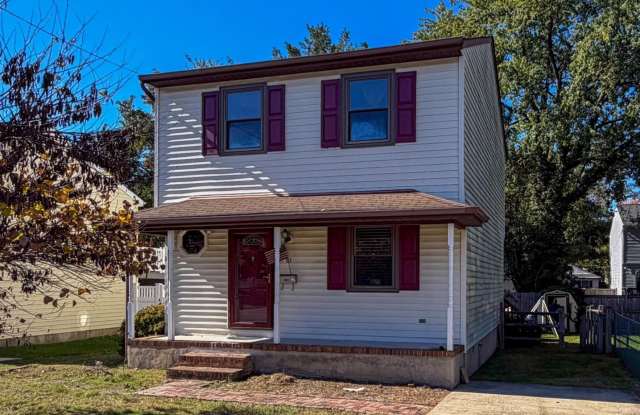 10 GLENMONT Avenue Gallery 1