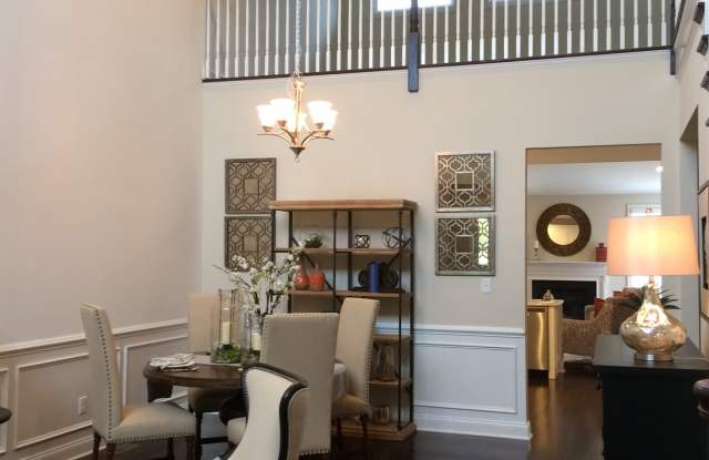 1739 Mulberry Way Gallery 2