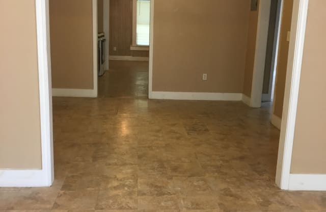 321 Blue Bonnet St - 321 Blue Bonnet Street, San Antonio, TX 78202