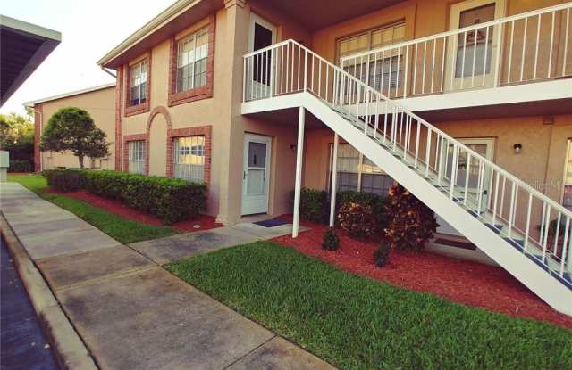 4809 MYRTLE OAK DRIVE Gallery 2