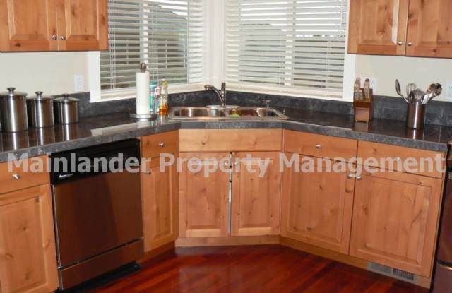 Coming Soon! Beautiful, 4 Bed Bull Mountain Home Gallery 3