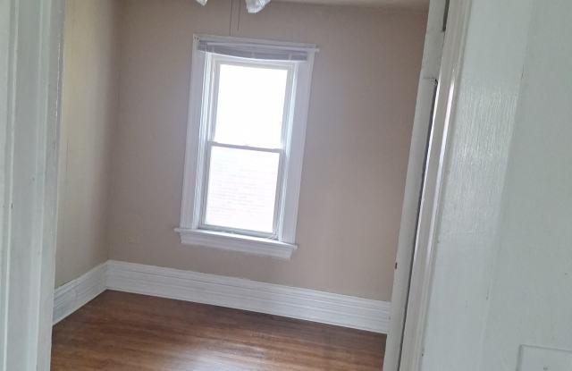 126 Maple Avenue photos photos