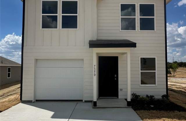 7350 Mistletoe Trail Gallery 1