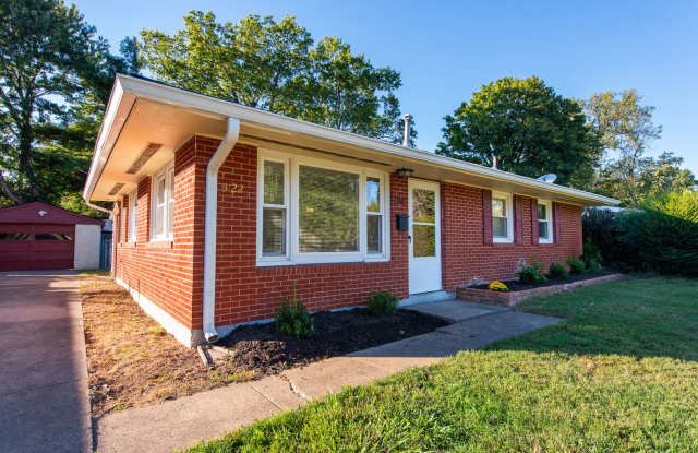 UPDATED 2-BEDROOM HOME | NEW KITCHEN| MOVE-IN READY! Gallery 1