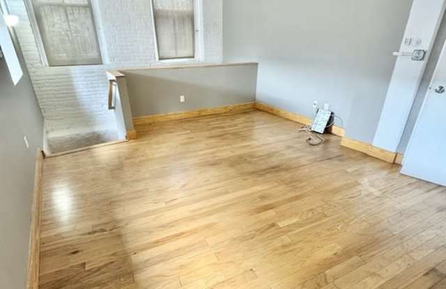 114 Virginia st Gallery 2