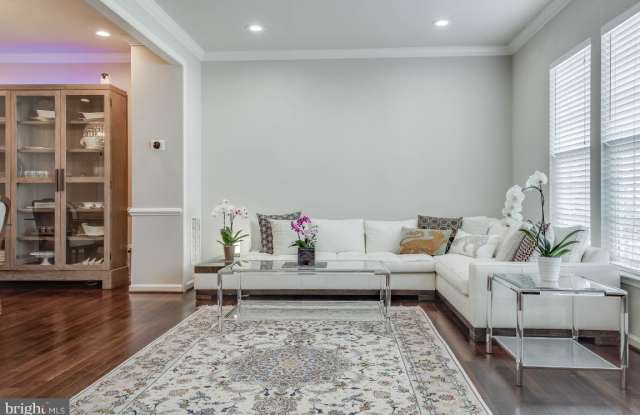 21127 BROOKWASH TERRACE Gallery 4