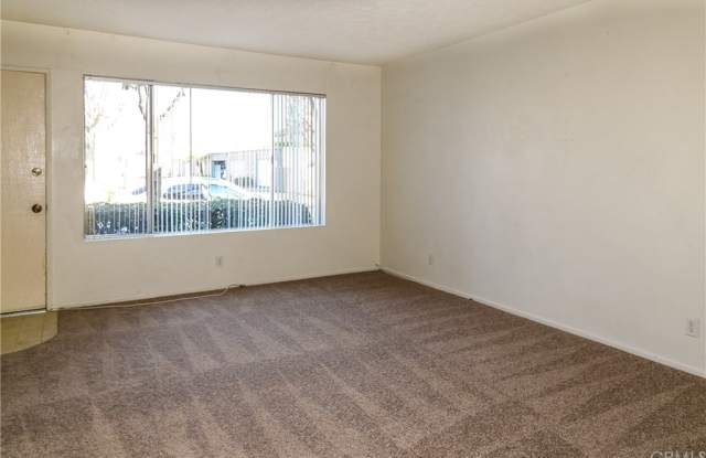 8818 Brookdale Drive Gallery 4