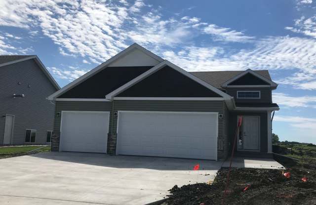 4 Bed 2 Bath Single Family Home photos photos