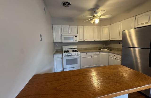12042 ABBY unit: First Floor Gallery 2
