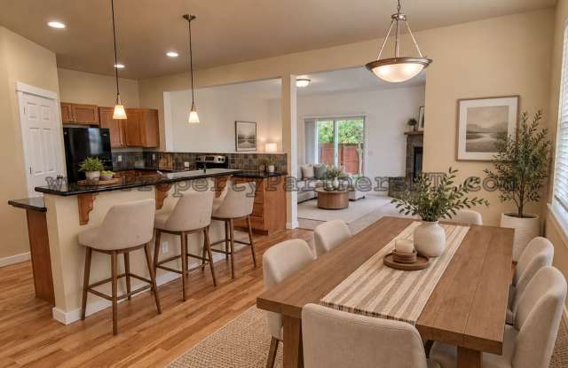 Brand New Remodel 4 Bed 2.5 Bath Upgraded Townhome Gallery 1