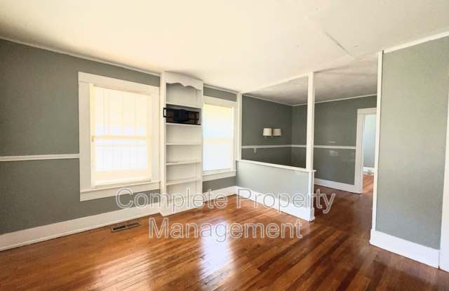 8149 1st Avenue South Gallery 3