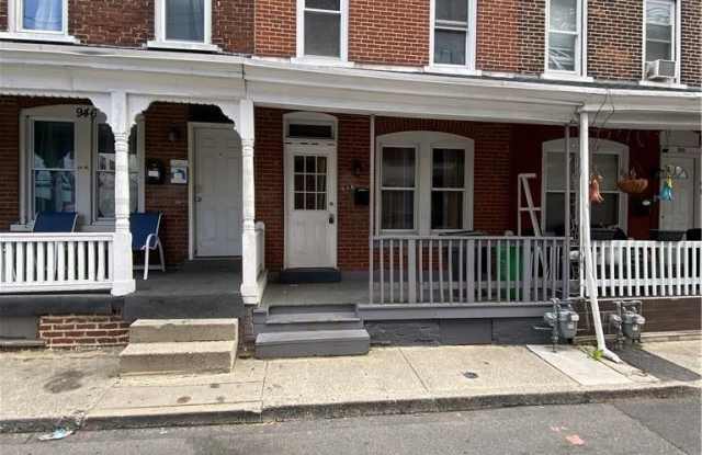 948 W Maple Street photos photos