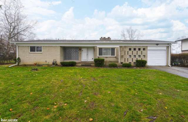 107 Bloomfield Boulevard Gallery 2