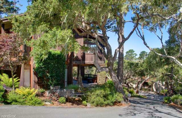 3476 Hermitage by the Sea Gallery 2