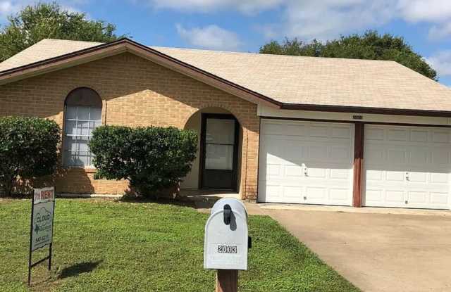 For Rent in Copperas Cove – 3 Bedroom Home with Fenced Yard  2-Car Garage photos photos