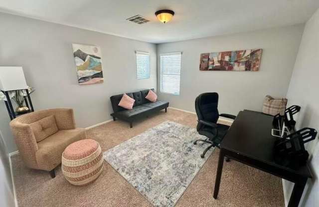 4235 E BETSY Lane Gallery 3