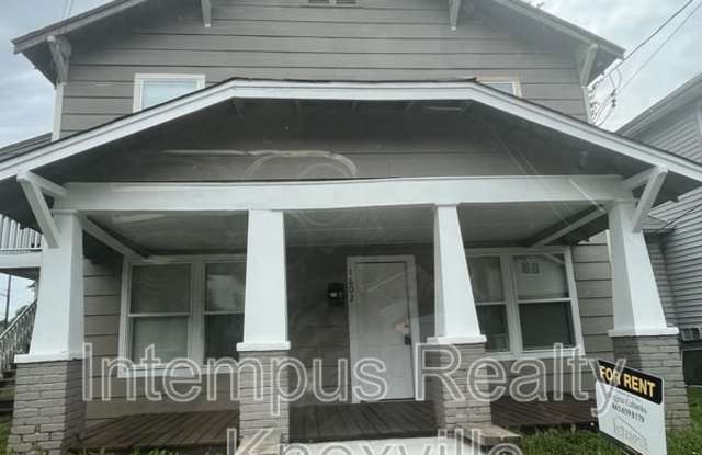 1602 Dora St Gallery 3