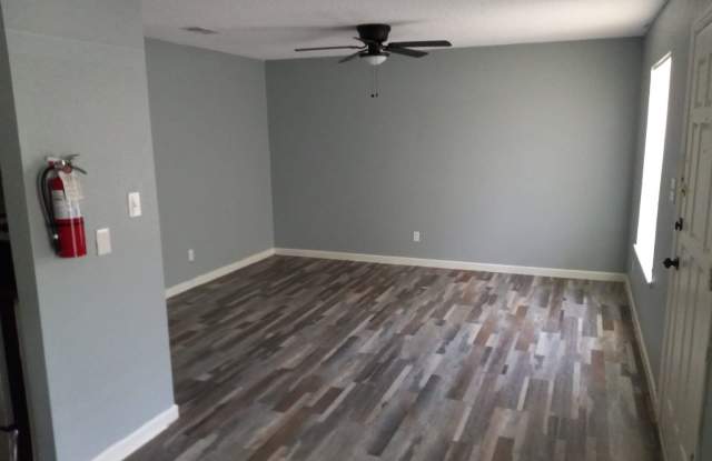 Audrey Garden Apartments Gallery 2